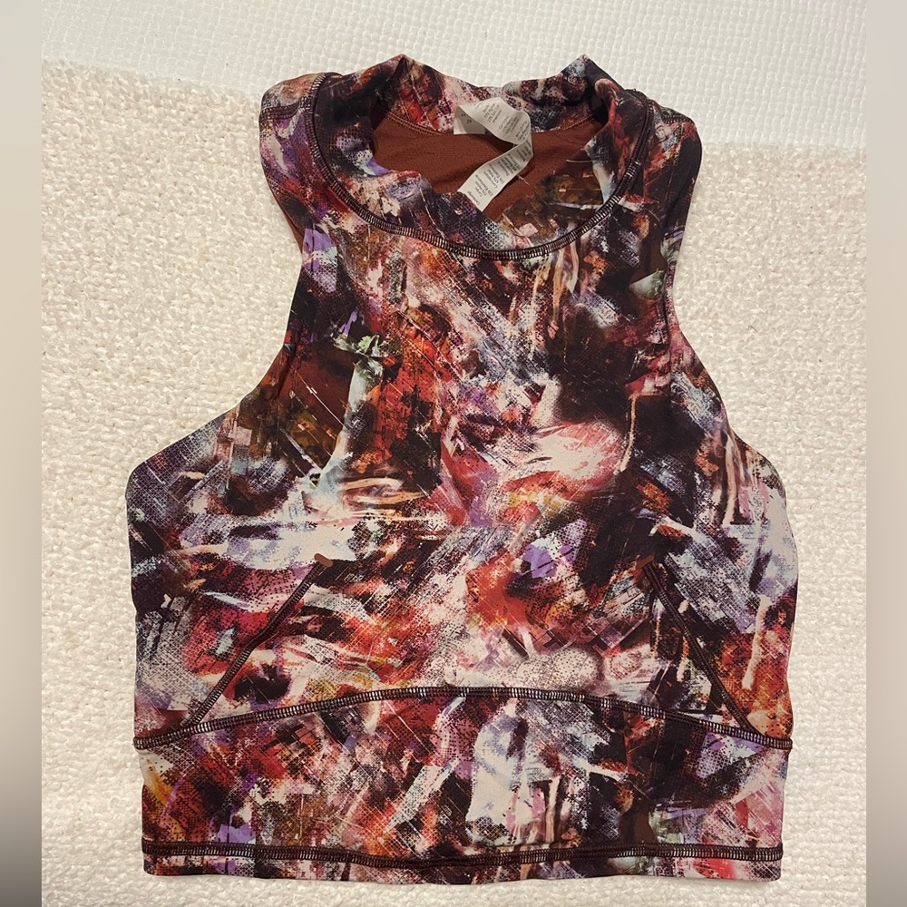 Lululemon athletic crop top